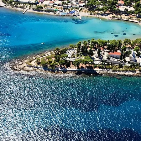 Seaview Lukic *