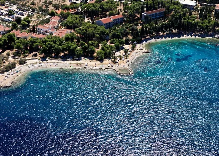 Seaview Lukic סופטאר